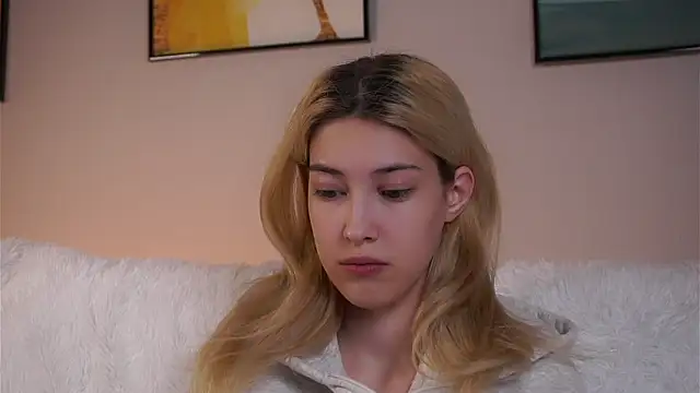 AngelicRice online show from 04/18/26, 07:07