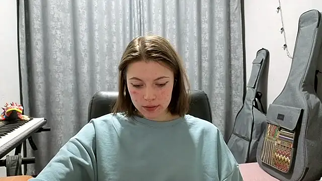 CutieAnny online show from 05/22/26, 07:19