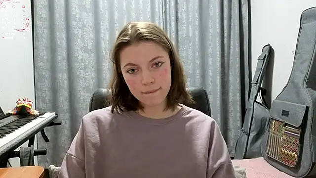CutieAnny online show from 05/26/26, 08:38