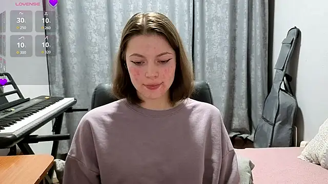 CutieAnny online show from 06/04/26, 07:42
