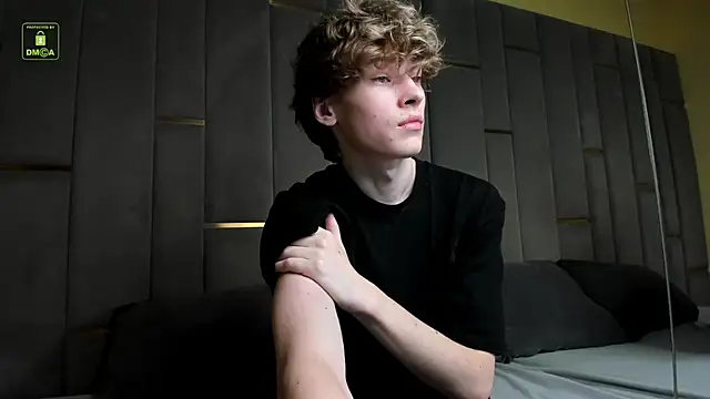 Snapshot of Kevin_Garsia chatting on 09/18/25, 08:44 Kevin Garsia online show from 09/18/25, 08:44