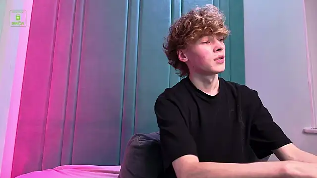 Snapshot of Kevin_Garsia chatting on 09/19/25, 08:42 Kevin Garsia online show from 09/19/25, 08:42