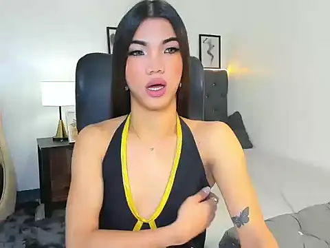 CassieSommereux online show from 10/20/25, 04:02