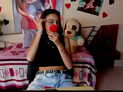 Skylovershot online show from 03/05/26, 05:42