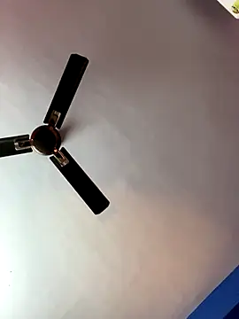 V-Hot-Sweti online show from 11/19/25, 05:35