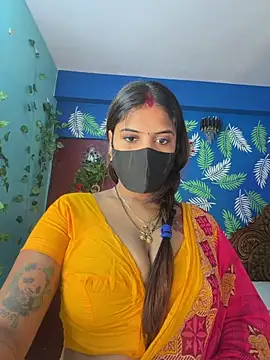 Snapshot of V-Hot-Sweti chatting on 04/30/26, 10:10 V-Hot-Sweti online show from 04/30/26, 10:10