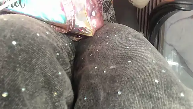 CamelyHott online show from 04/22/26, 02:36