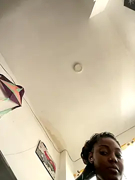 zaracollins01 online show from 11/01/25, 07:27