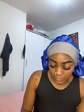 zaracollins01 online show from 02/24/26, 05:44