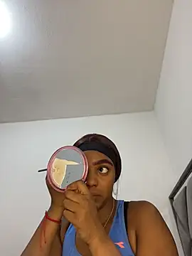 zaracollins01 online show from 03/28/26, 05:23