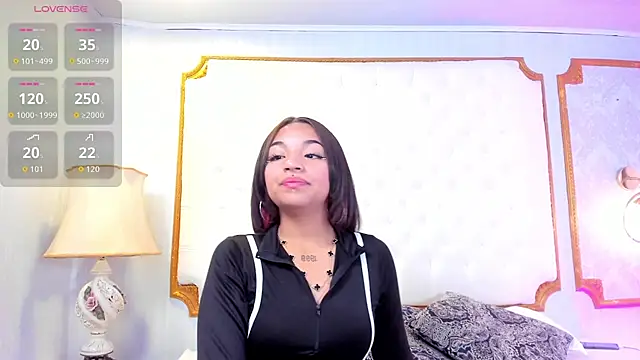 Manelyk evanss  online show from 10/10/25, 09:19