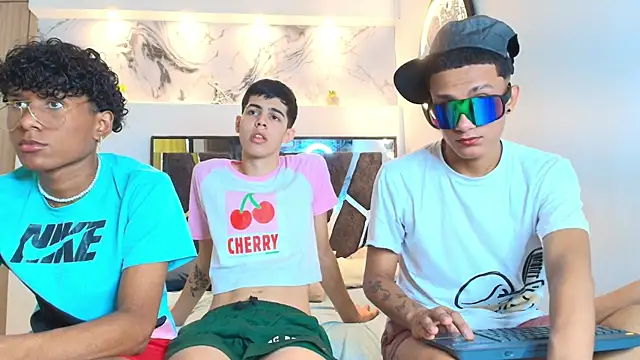 YOUNGS GUYS online show from 09/19/25, 07:25