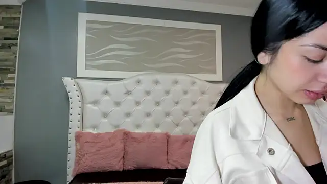  camila ortiz online show from 10/03/25, 07:33