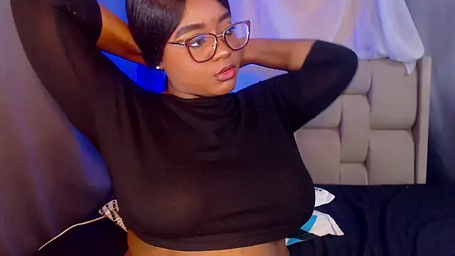 Mimi Gil online show from 02/13/26, 12:28