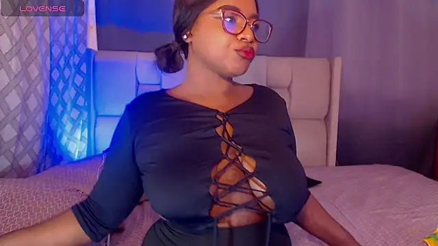 Mimi Gil online show from 03/04/26, 11:49