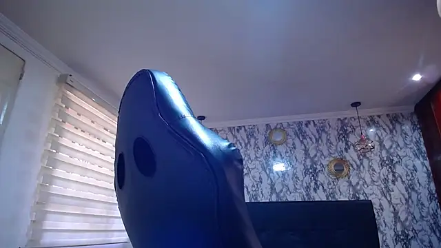 Dafne castro  online show from 09/20/25, 08:21