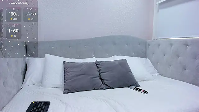 Snapshot of katia_parker_ chatting on 09/21/25, 07:48 katia parker online show from 09/21/25, 07:48