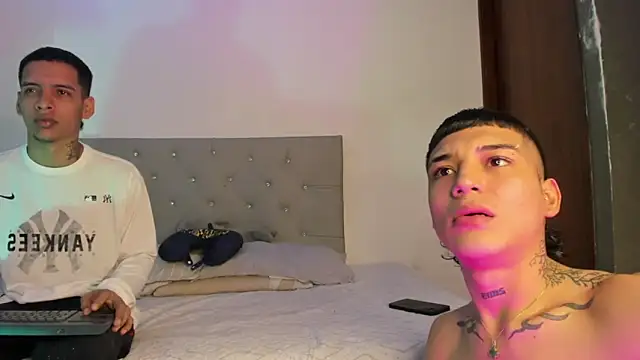 twinkDuohot online show from 02/12/26, 11:00