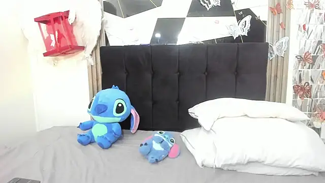 sophia arevalo online show from 04/18/26, 03:10