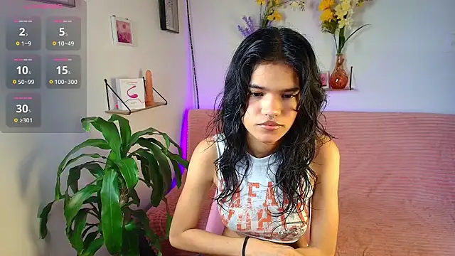 emycarver09 online show from 10/17/25, 12:19