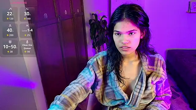 emycarver09 online show from 10/26/25, 01:44