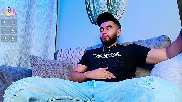 ThiagoHunk online show from 02/23/26, 03:15