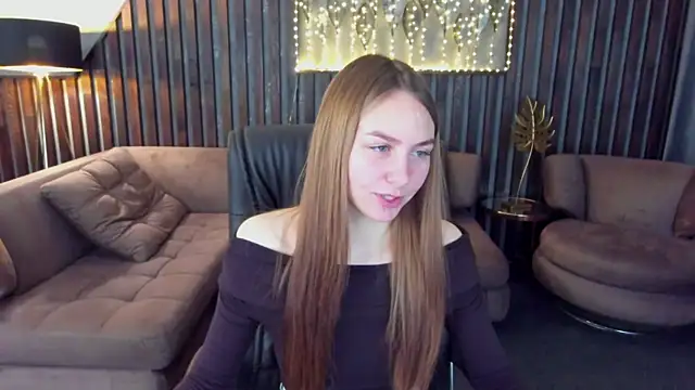 MilaAddams online show from 05/13/26, 05:38