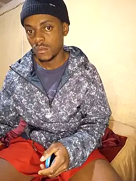 Snapshot of Hluga_25 chatting on 09/25/25, 03:21 Hluga 25 online show from 09/25/25, 03:21