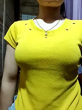 LucyyLy online show from 10/01/25, 01:22