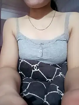 LucyyLy online show from 01/10/26, 12:45