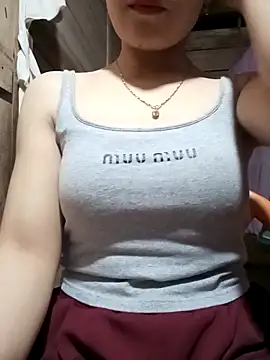 LucyyLy online show from 04/18/26, 01:48