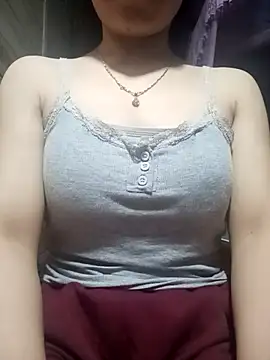 LucyyLy online show from 05/04/26, 10:50