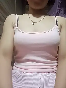 Snapshot of LucyyLy chatting on 06/24/26, 11:04 LucyyLy online show from 06/24/26, 11:04