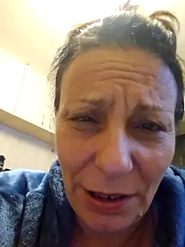 jessyca  online show from 11/18/25, 09:19