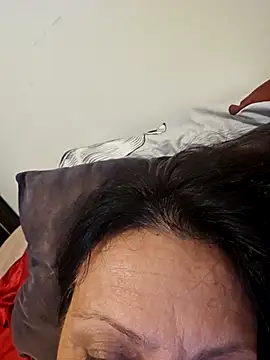 jessyca  online show from 11/23/25, 08:52