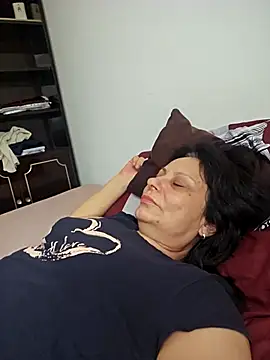 jessyca  online show from 11/25/25, 09:20