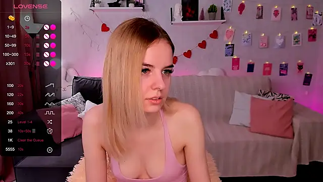 LillianShine online show from 03/12/26, 02:18