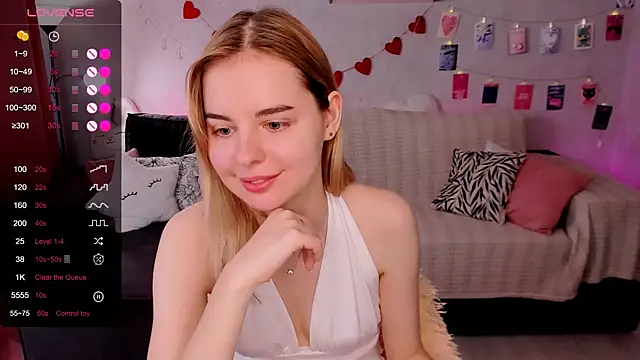 LillianShine online show from 07/05/26, 04:19