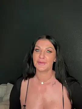 Nola Luxx-offiziell online show from 01/05/26, 06:22