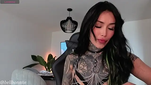 belllbonniie online show from 11/20/25, 07:35