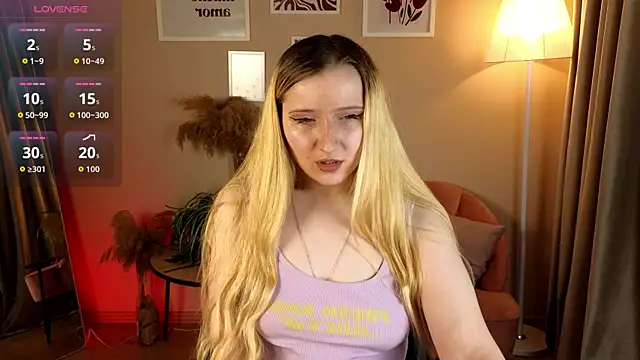 Snapshot of Milana_Key chatting on 09/21/25, 09:49 Milana Key online show from 09/21/25, 09:49