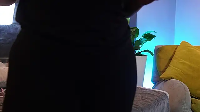 Tayler Kim online show from 02/10/26, 06:23