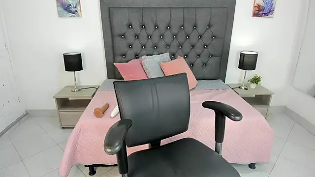 dulce fresa  online show from 09/22/25, 07:38