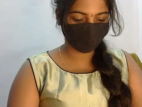 Hott Noor online show from 10/26/25, 02:56