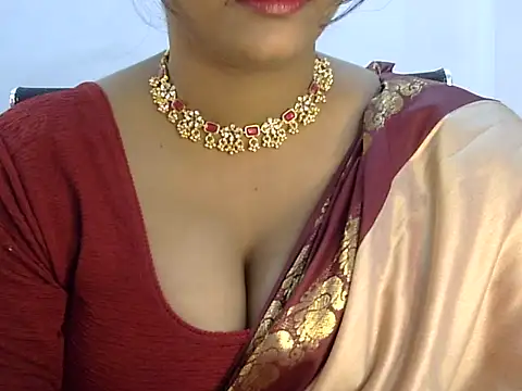 Hott Noor online show from 12/02/25, 06:03