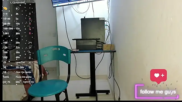 Snapshot of lunna_noir chatting on 11/03/25, 07:26 lunna noir online show from 11/03/25, 07:26