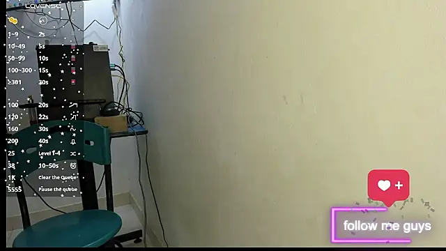 Snapshot of lunna_noir chatting on 01/14/26, 08:36 lunna noir online show from 01/14/26, 08:36