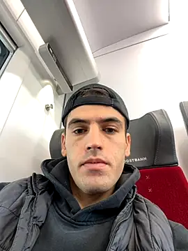 Snapshot of dino2603 chatting on 09/17/25, 07:43 dino2603 online show from 09/17/25, 07:43