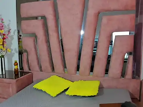 MaraKarly online show from 09/25/25, 07:28