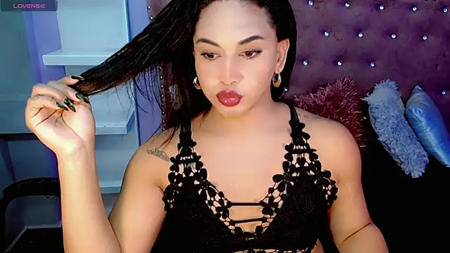 Snapshot of Valeria_Swett_ chatting on 09/30/25, 07:41 Valeria Swett  online show from 09/30/25, 07:41